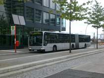 Mercedes-Benz O 530 II (Citaro Facelift) auf der Linie 3 nach Schenefelder Platz an der Haltestelle Marco-Polo-Terrassen(Hafencity).