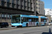 HHA 7509 mit der Metrobus Linie 5 nach A-Burgwedel am HBF Hamburg.
Werbung: Mamma Mia
M�rz 2006