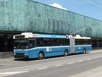 vbl - NAW / Hess Gelenktrolleybus 185 bei der Haltestelle Br�elstrasse am 10.6.2009