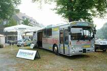 Die Stadtwerke Essen hatten Mal diesen Infobus.
Was mit im Geschehen ist wei� ich leider nicht.