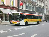 Mercedes-Benz O 405 N� auf der Linie 36 nach S-Bahnhof Blankenese am U-Bahnhof G�nsemarkt.