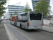 Mercedes-Benz O 530 II (Citaro Facelift) auf der 3 an der Haltestelle Marco-Polo-Terrassen.