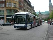 Van Hool AGG 300 auf der Linie 5 nach Hauptbahnhof/ZOB an der Haltestelle Rathausmarkt.