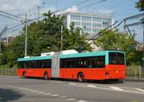 VB  -  NAW / Hess Gelenktrolleybus 81 kurz nach der Haltestelle Badhausstrasse am 18.8.2009