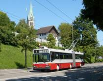 SW  -  Mercedes-Benz Gelenktrolleybus 152 zwischen Bahnhof Oberwinterthur und Hohlandweg am 1. August 2009