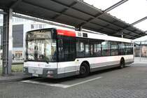 M�Bus 9917 abgestellt am ZOB M�nchengladbach.
10.9.2009