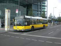 MAN Niederflurbus 2. Generation auf der Linie 245 nach S-Bahnhof Nordbahnhof am Hauptbahnhof.