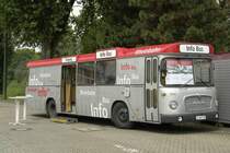 Info Bus 9856 bei einem Tag der Offenen T�r in D�sseldorf Benrath.