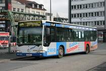 Wagen 1 (RS VK 1) der SW Remscheid am Wuppertal HBF.
Der Wagen wirbt f�r Glasbau Rathmann.
18.10.2009