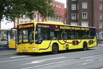 EVAG 4026 mit Werbung f�r Nuon Energie mit der Linie 193 zum Versorgungsamt am HBF Essen.
20.10.2009
