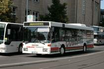 Coblenz Touristik f�hrt die Linie SB85 nach Neusser Furth im Auftrag der Rheinbahn.
Aufgenommen an HBF D�sseldorf.
