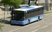 Connex FFB CX 111 mit Werbung f�r Adelholzener am Heimeranplatz in M�nchen.