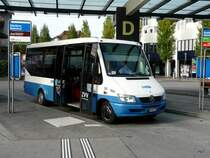 VBZ - Mercedes Sprinter Nr.30 ZH 726130 unterwegs auf der Linie 305 bei den Bushaltestellen vor dem Bahnhof Dietikon am 11.10.2009
