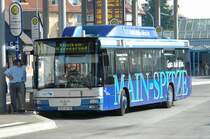 SW R�sselsheim  GG SW 168  zum Klinikum Hasengrund mit der Linie 11 am HBF R�sselsheim.
Werbung: Main-Spitze
