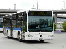VBG - Mercedes Citaro Nr.21  ZH 556211 unterwegs auf der Linie 731 bei den Haltestellen vor dem Fulghafen Z�rich am 11.10.2009