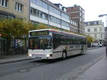 MAN Niederflurbus 1. Generation auf der Linie 902 nach ZOB/Hauptbahnhof an der Haltestelle K�nigsstra�e.