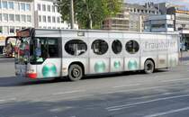 Mercedes Citaro, Linie 607, in futuristischer Lackierung am HBf Bonn - 13.10.2009