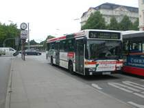 Mercedes-Benz O 405 N� auf der Linie 36 nach Berner Heerweg am U-Bahnhof Stephansplatz.
