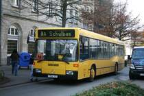 E SH 721 im Sch�lerverkehr am Hauptbad in Essen.
6.11.2009