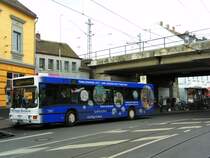Bus der Fa. Brings (Willich, Kreis Viersen), im Auftrag der Rheinbahn AG D�sseldorf mit MAN NL 222, Baujahr 1998, auf der Linie 723, von D�sseldorf-Eller Mitte(S) nach D�sseldorf, S�dfriedhof. Aufgenommen am 02.11.2009. Ort: D�sseldorf-Eller Mitte(S).