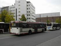 Bus der Rhein-Bus GmbH (D�sseldorf), im Auftrag der Rheinbahn AG D�sseldorf mit MAN NL 222 (Wagennumer 5931, Baujahr 1997) auf der Linie 736 von D�sseldorf Hbf nach D�sseldorf-Eller(S).
Aufgenommen am 23.10.2009. Ort: D�sseldorf Hauptbahnhof.