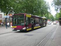 Mercedes-Benz O 530 I (Citaro) auf der Linie 6 nach U-Bahnhof R�dingsmarkt an der Haltestelle Gerhard-Hauptmann-Platz.