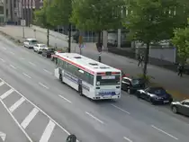 Mercedes-Benz O 405 N� auf der Linie 37 nach Schenefelder Platz am U-Bahnhof R�dingsmarkt.