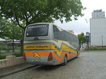 Die R�ckseite des Volvo B12B im Dortmunder Busbahnhof.
(09.07.2007)