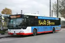 BSM (Bahnen der Stadt Monheim GmbH) Wagen 21 (MW BM 721) mit Werbung f�r den Nachtexpress.
Aufgenommen am HBF Solingen 8.11.2009