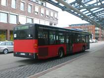 Mercedes-Benz O 530 I (Citaro) auf der Linie 393 nach Harksh�rn Oststra�e am U-Bahnhof Norderstedt Mitte. 