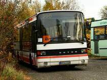 J�tte Reisen OB AJ 1120 (Ex RVM M�nster 90-09) auf dem Abstellplatz in Oberhausen.
September 2007