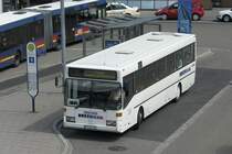 Dressmann Reisen  FR DR 282 mit der Linie 7200 nach Emmendingen am HBF Freiburg.
7.7.2008