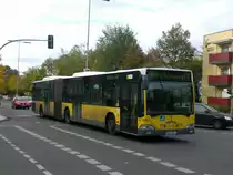 Mercedes-Benz O 530 I (Citaro) auf der Linie M11 nach S-Bahnhof Schneweide an der Haltestelle Marienfelde Weskammstrae.