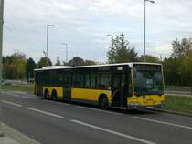 Mercedes-Benz O 530 I (Citaro) auf der Linie 269 nach K�penick M�ggelschl��chenweg am U-Bahnhof Elsterwerdaer Platz.