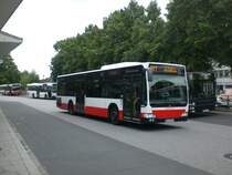 Mercedes-Benz O 530 II (Citaro Facelift) auf der Linie 261 nach B�cklerstra�e am U-Bahnhof Wandsbek Markt.