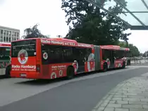 MAN Niederflurbus 2. Generation auf der Linie 9 nach Grolohe am U-Bahnhof Wandsbek Markt.