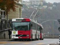 tpf - Volvo-Hess Trolleybus Nr.507  FR 300411 unterwegs auf der Linie 1 in der Stadt Fribourg am 09.11.2009