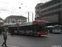 Mit der tiefstehenden Novembersonne gestaltet sich das Fotografieren zuhnehmend schwieriger. Dennoch liess ich mich nicht davon abhalten am 12.11.09 in die Stadt zu gehen und ein paar Busfotos zu machen. Hier verlsst der Wagen 178 den Hauptbahnhof in Richtung Wlflingen.