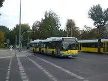 Solaris Urbino auf der Linie 167 nach U-Bahnhof Boddinstrae an der Haltestelle Kpenick Pablo-Neruda-Strae.