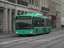 Neuer Citaro Bus der BVB mit der Betriebsnummer 702 fhrt Richtung Euro Airport. Die Aufnahme stammt vom 09.10.2009.