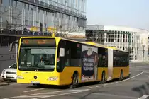 Essen 4656 (E VG 4656) mit der Linie 147 nach Haarzopf Erbach.
Aufgenommen auf der Kurt Jooss Strasse am 20.11.2009.
