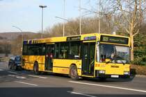 EVAG 3272 (E VG 3272) mit der Linie 169 zum Heidhauser Platz.
Aufgenommen am S-Bf Essen Werden am 20.11.2009.