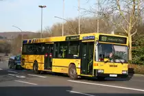 EVAG 3272 (E VG 3272) mit der Linie 169 zum Heidhauser Platz.
Aufgenommen am S-Bf Essen Werden am 20.11.2009.