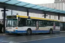 SWS 706 (SG SW 118) mit Werbung f�r Erdgas.
Aufgenommen am ZOB Solingen Stadtmitte am 21.11.2009.