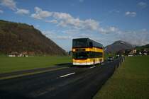 PU Thepra AG, Stans, Nr. 12 (NW 5'107, Neoplan N4426/3, 2004) am 18.11.2009 zwischen Ennetmoos und St. Jakob.