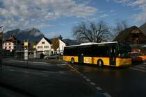 PU Thepra AG, Stans, Nr. 19 (NW 5'019, Neoplan N4416, 2002) am 18.11.2009 in Stans. 