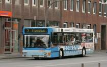 Bils 5299 (MS FD 300) mit Werbung fr Brssow Autoglas.
Aufgenommen auf der Eisenbahnstr. mit der Linie 7 zum Kriegerweg am 27.6.2009.