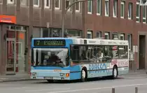 Bils 5299 (MS FD 300) mit Werbung f�r Br�ssow Autoglas.
Aufgenommen auf der Eisenbahnstr. mit der Linie 7 zum Kriegerweg am 27.6.2009.