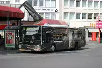 SWB 0701 (BN SW 4213) mit Werbung f�r die Lufthansa.
Aufgenommen mit der Linie SB60 zum Flughafen K�ln/Bonn am 28.6.2009 vor dem HBF Bonn.