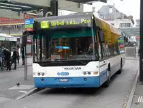 VBZ - NEOPLAN Nr.16  ZH 726116 unterwegs auf der Linie 301 bei den Haltestellen vor dem Bahnhof Dietikon am 20.11.2009